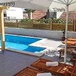 Apartment 1 Bedroom Awesome In Hvar *